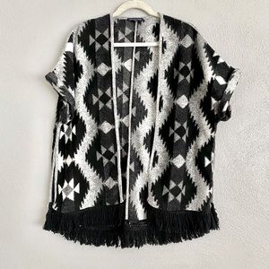 American Eagle Womens Poncho Sweater Kimono Boho Neutral Aztec Wool Fringe